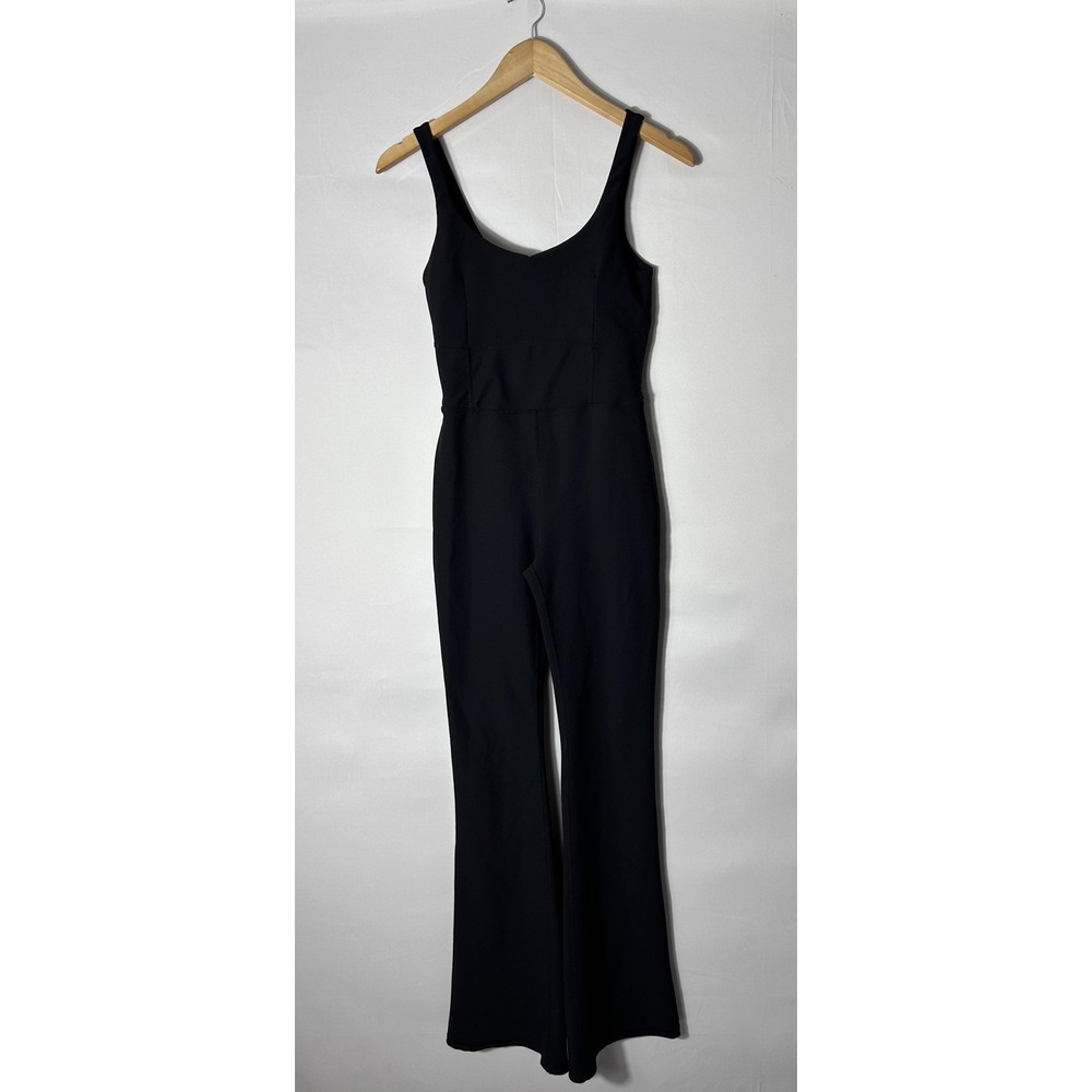 Wilo The Label Jumpsuit Womens Medium Black Ribbed Scoop Neck Stretch One Piece